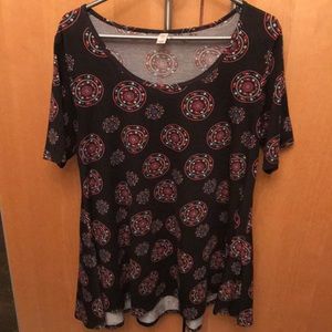 LulaRoe Perfect Tee (Medium)